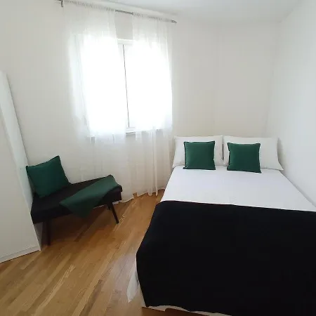 City Apartment Dora Makarska Exterior photo